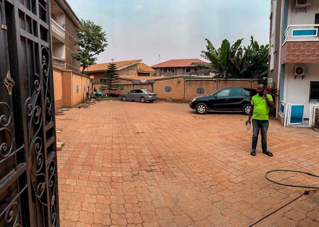 דירות Yaoundé 2Nk House מראה חיצוני תמונה